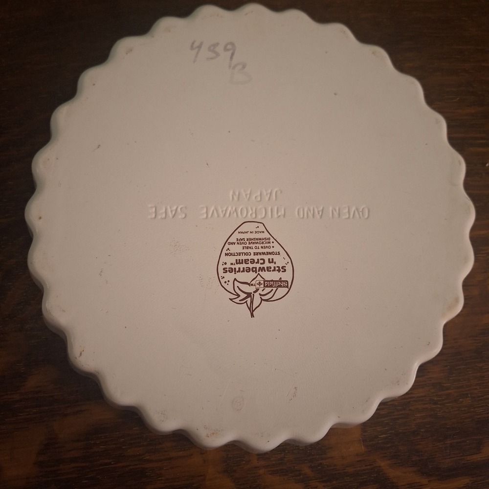 Vintage Sheffield Strawberries 'n Cream Pie Dish - Japan - Strawberry Decor 10" - Picture 4 of 5